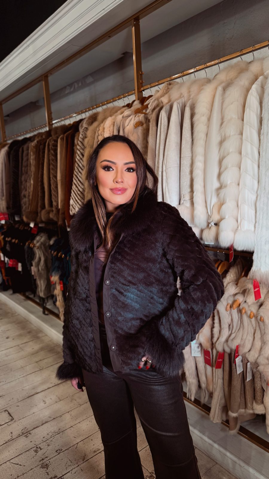 CHAQUETA REVERSIBLE CONEJO CORTA