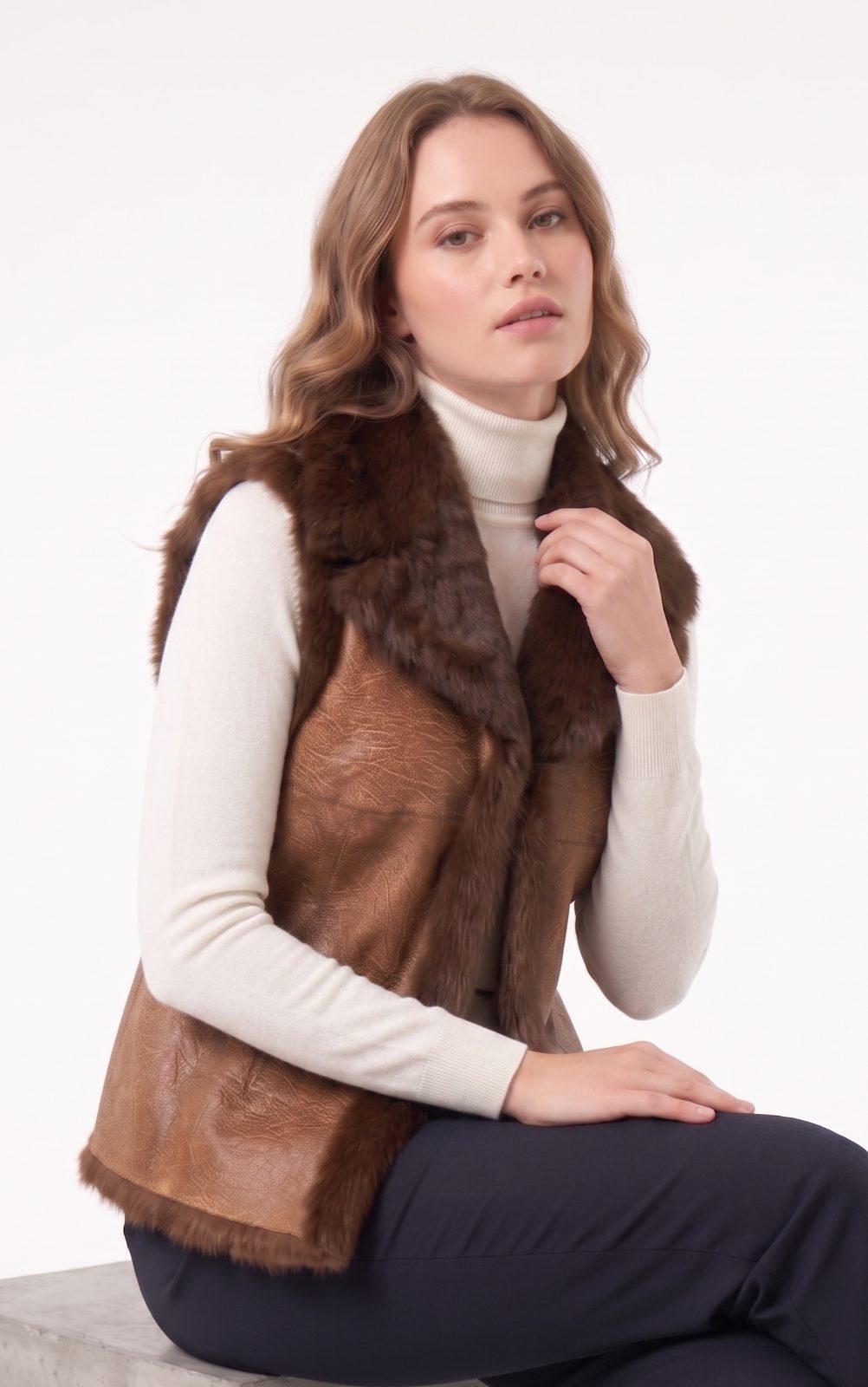 CHALECO PIEL ENTERA REVERSIBLE CONEJO